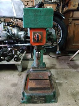 Stolní vrtačka Jihokov - 7