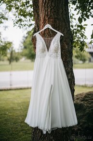 Krásné svatební šaty a závoj - 7