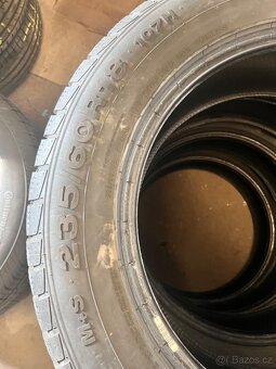 235/60 R18 107H zimní Continetal 4x4 - 7