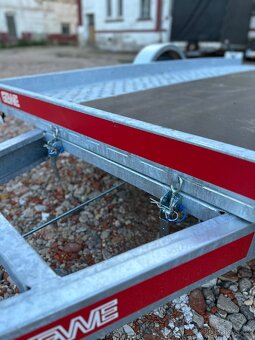 Přívěs na pracovní techniku/čtyřkolku sklopný, bržděný - 7