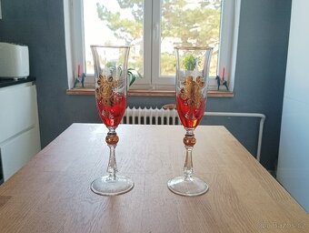 PÁROVÉ DEKOROVANÉ SKLENKY NA VÍNO - 7