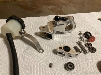 BERINGER Aerotec - komplet brzdovou soustavu - 7