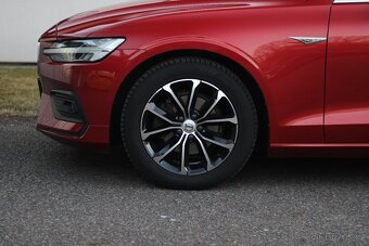 Volvo V60 D3 Momentum Automat+LED+Tažné+Panorama - 7