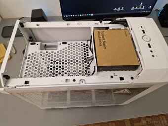 Mini itx skříň Fractal Design Torrent Nano - 7