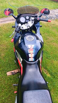 Suzuki gsx600 - 7
