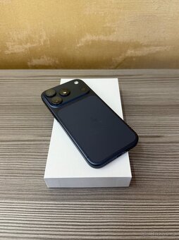 Apple iPhone 17 Pro 256GB modrý, vyzkoušený, záruka - 7