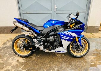 Yamaha R1 big bang - 7