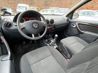 Dacia Duster 1.5 dCi 81kW 4x4 klima 1.maj.,nové ČR, serviska - 7