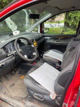 Ford Galaxy - 7