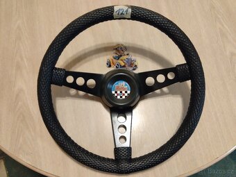 SPORTOVNÍ VOLANT ŠKODA,TRABANT ZRENOVUJI-OBŠIJI-PRODÁM - 7