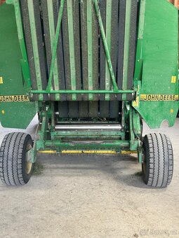 Lis na kulaté balíky John Deere 590 - 7