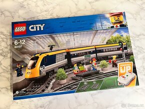 LEGO City Trains 60197 Osobní vlak - 7