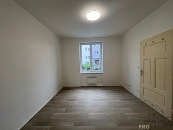 Pronájem rodinného domu 3+1 se zahradou v Hodoníně, RD 3+1 k - 7