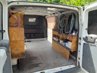 Prodám Ford Transit 2,2 TDCi 350 střední rozvor, 2x šoupačky - 7