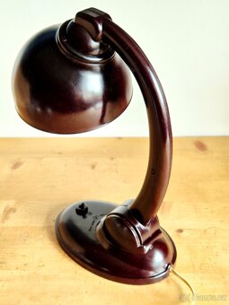 Bakelitová stolní lampa, typ 11126 - 7