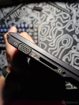 Podsvícený skládací notebook Sony VAIO Duo 11 - 7