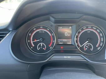 Škoda octavia 3 RS 2.0 TSI CHALLENGE - 7