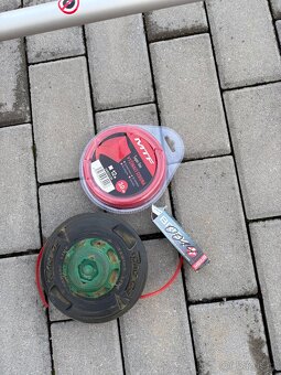 Křovinořez Oleo-Mac BC 300 T (jako nový, po servisu) - 7