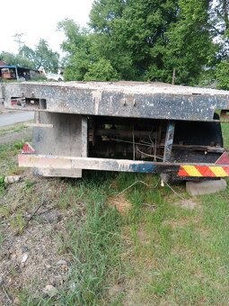 Vlek velký s točnici 7. 2,4M - 7