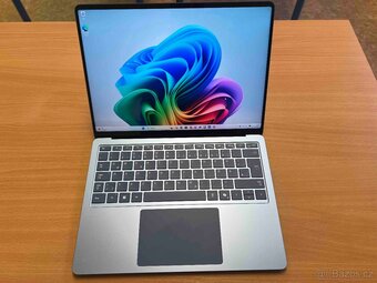 💎 Microsoft Surface Laptop 7 – 13,8" / 16 GB RAM / 512 GB - 7