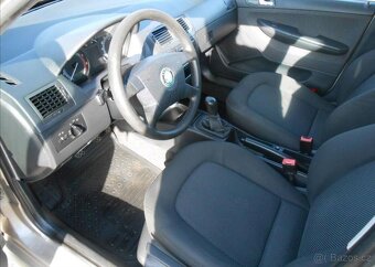 Škoda Fabia 1,2 HTP 47 kW CZ Historie benzín - 7
