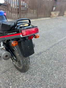 Kawasaki Gpz 500 - 7