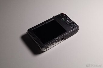 Nikon Coolpix S3700 - 7