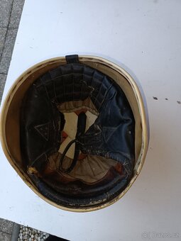 Stará přilba, helma - červená - 7