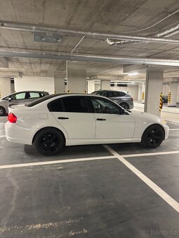 BMW E90 320d xDrive Automat - 7