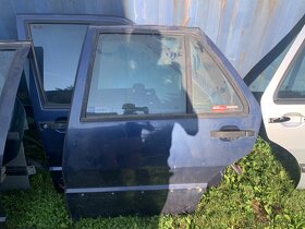Dveře na Saab 9000 modré - 7