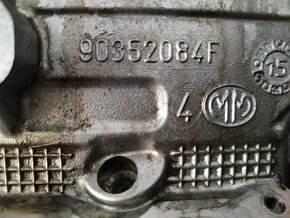 Hlava válců motoru 90352084F - 7