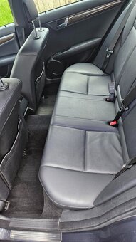 Mercedes Benz W204 C300 V6 - 7