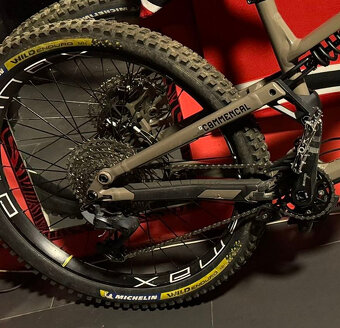 COMMENCAL META SX CUSTOM DH vel.M - 7