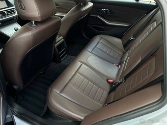 BMW 318D G21 - 7