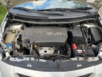 Toyota Auris, benzin, benzin, objem 1329, 74 kw - 7