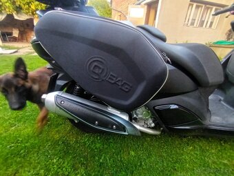 PEUGEOT METROPOLIS - 7
