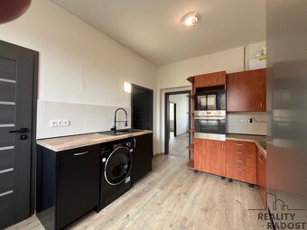 Pronájem bytu 2+1, 68 m² – po kompletní rekonstrukci, centru - 7