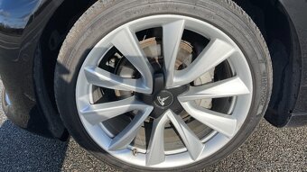 Tesla 3, AWD, 2019, HW3, FSD za 200 000 Kč - 7