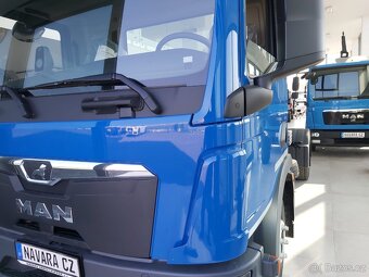 NOVÝ MAN TGL 12.220 NOSIČ KONTEJNERU + KONTEJNER S RUKOU - 7