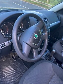 ŠKODA YETI 1.2TSi 2010 ALU, KLIMA, TAŽNÉ, 119.000km, 2x KOLA - 7