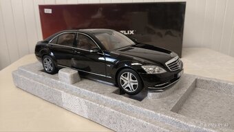 Model Mercedes-Benz S600L W221 1:18 Motorhelix - 7