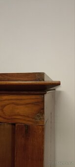 Starožitná skříň - 7