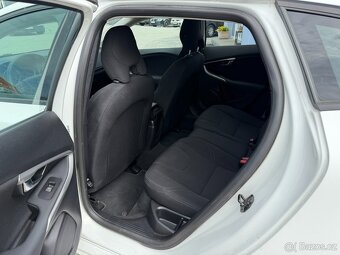 Volvo V40 D2 Momentum - 7