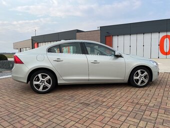 Volvo S60 2012 D3 Momentum - 7