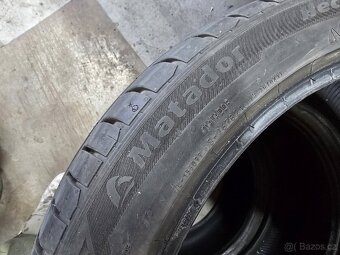 Zánovní letní pneumatiky 235/40 R18 matador - 7