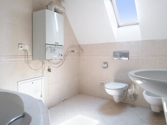Pronájem bytu 3+kk, 75 m² – Staré Město - 7