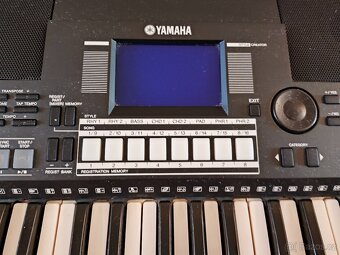 Klávesy Yamaha PSR S550 - 7