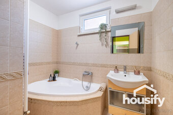 Prodej rodinného domu 5+1, 134 m², pozemek 953 m² - Božice - 7