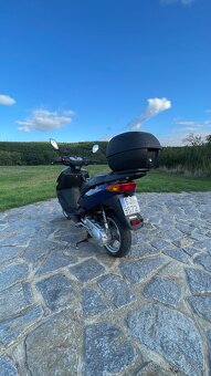 Skútr Daelim NS125 - 7
