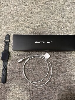 Apple watch SE (1.generace) NIKE edice 44mm. - 7